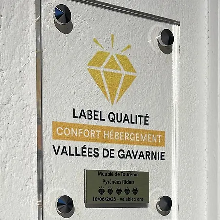 Gite Pyrenees Riders 펜션 *